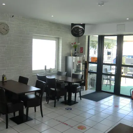 Rosenhof Am Main 3* אופנבאך