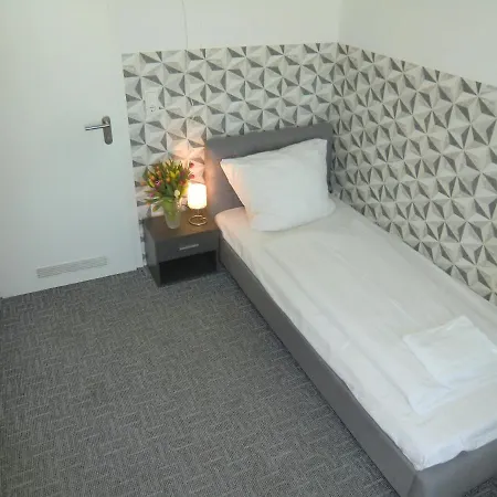 Hotel Rosenhof Am Main 3*