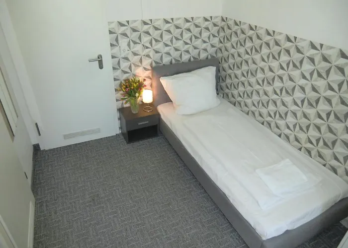 Szálloda Rosenhof Am Main 3*