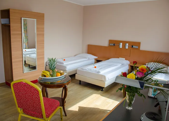 Rosenhof Am Main Szálloda 3*